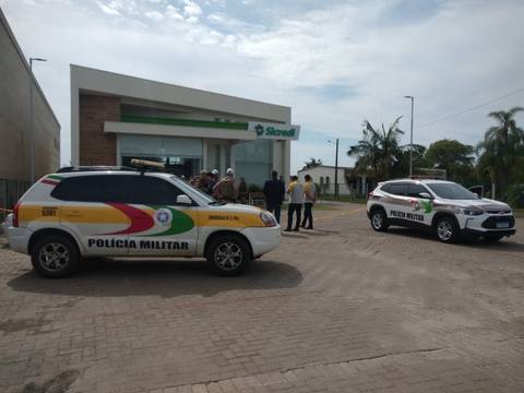 Justiça recebe denúncia contra assaltantes que fizeram vítimas de escudo humano