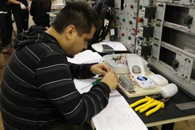 Colégio Satc oferece oficina gratuita sobre Segurança em Eletricidade Doméstica 