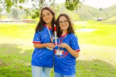 Estudantes de Orleans são vice-campeãs nacionais na Jornada Brasileira de Foguetes
