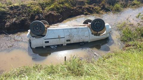 Motorista que capotou carro em Morro da Fumaça é solto; duas crianças morreram no acidente