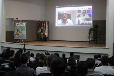 Acadêmicos da UniSatc têm oportunidade de fazer intercâmbio estudantil