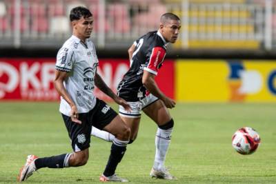 Figueirense vence e briga contra o rebaixamento terá três times na última rodada
