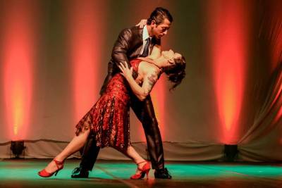 Coreografias de Viviane Candiotto são selecionadas para Festival de Dança