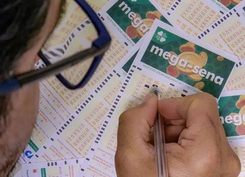Mega-Sena sorteia prêmio de R$ 15 milhões neste sábado