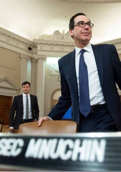 EUA: Governo pressiona Congresso para aprovação de cheque de mil dólares para cada norte-americano