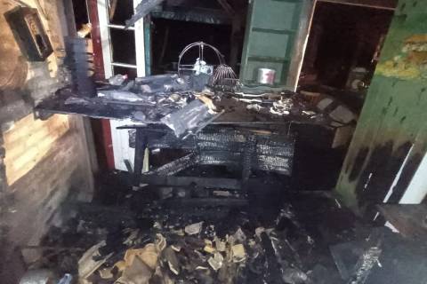 Fotos: incêndio destrói cozinha de estabelecimento comercial em Imbituba