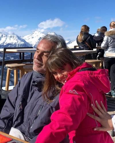 Andrea Bocelli faz show de Páscoa direto da Itália via YouTube