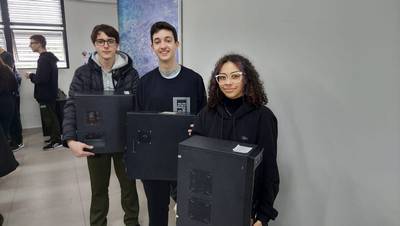 Alunos da Satc recuperam computadores de escolas públicas de Içara