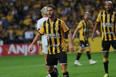 Ao vivo: Criciúma fica no empate, mas foco no acesso continua