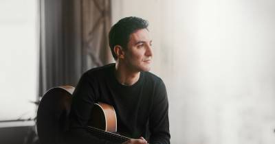 Içara realiza show gratuito com Leandro Borges