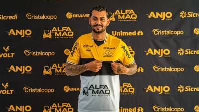 ‘O Criciúma entra nas competições para ser campeão’, afirma Willean Lepo em sua apresentação