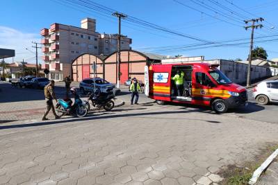 Motos colidem em Morro da Fumaça e acidente deixa duas pessoas feridas
