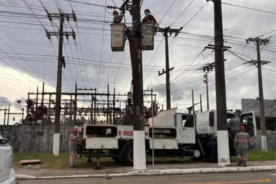 Celesc mobiliza 15 equipes para normalizar energia em Criciúma