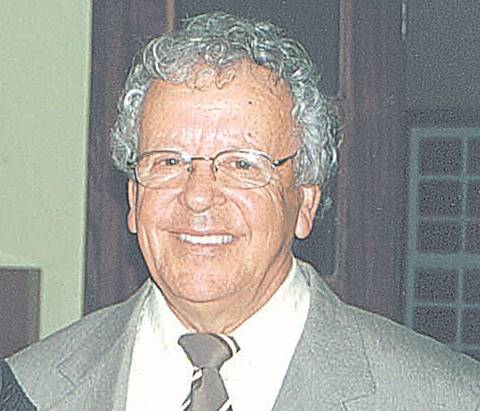 Prefeito decreta luto pela morte de Evilázio Silveira