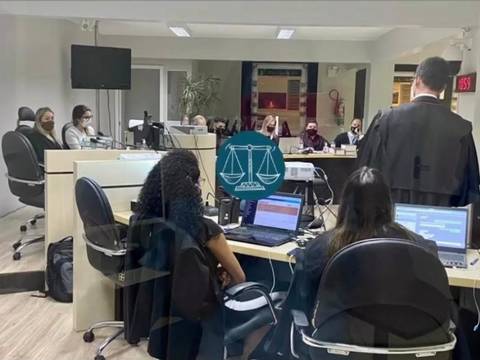Júri em Orleans condena acusados de tentativa de homicídio qualificado e tentativa de feminicídio