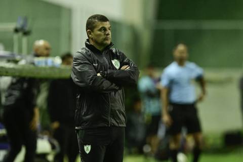 Umberto Louzer lamenta derrota para o Tigre e exalta trabalho de Eduardo Baptista