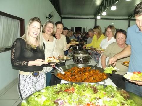 Proast promove jantar beneficente