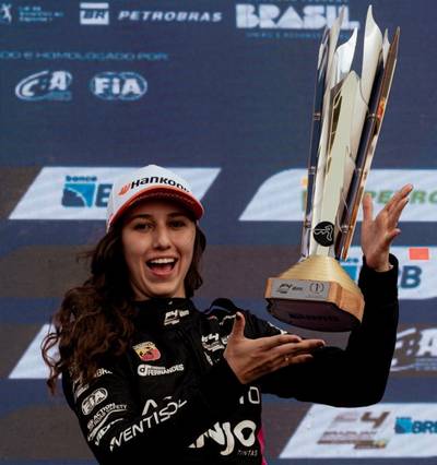 Criciumense Rafaela Ferreira é a primeira mulher a vencer uma prova da F4 Brasil