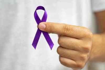 Março Roxo: campanha de conscientização sobre neoplasias em Criciúma