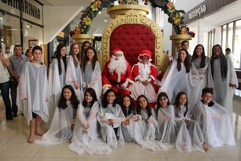 Papai e Mamãe Noel já estão no Center Shopping 