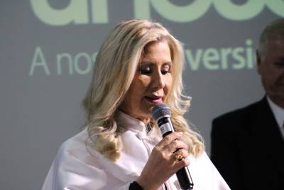 Pelo terceiro mandato, Luciane Ceretta toma posse como reitora da Unesc