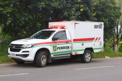 Servente de pedreiro morre ao ser atingido por pilha de tijolos em Imbituba