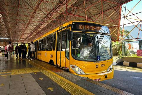 Procura por novos cartões do transporte coletivo aumenta às vésperas da volta às aulas em Criciúma