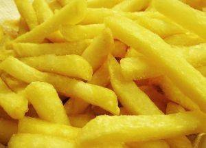 Como  fazer batatas fritas crocantes 