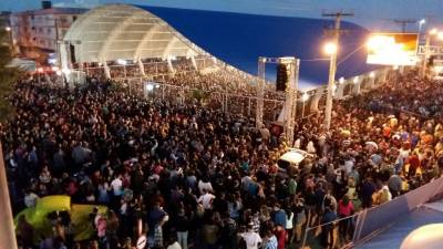 Show com João Neto e Frederico encerra 25ª Festa do Peixe