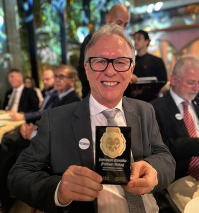 Edmilson Zanatta recebe prêmio do Lide e homenagem da Assembleia Legislativa de SC 