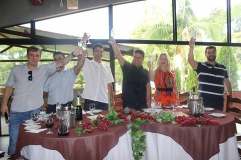 Urussanga lança Festa do Vinho e divulga atrações