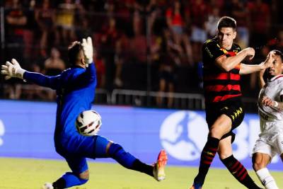 Gol nos acréscimos impede time de assumir a liderança da Série B