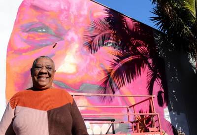 Mural de artista visual consagra legado de primeira professora negra da Unesc