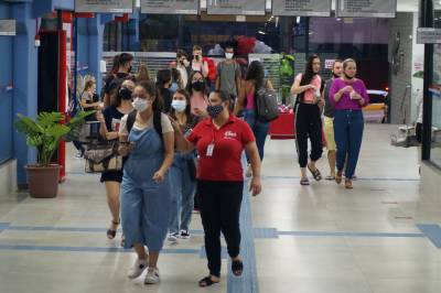 Estudantes das Faculdades Esucri retomam atividades a partir desta segunda-feira