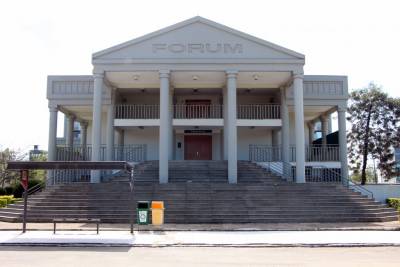 Ex-secretário municipal de Criciúma sofre condenação por desviar valores de bolsas de estudo