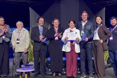 Projeto de alfabetização de Morro da Fumaça é premiado no Summit Cidades 2026