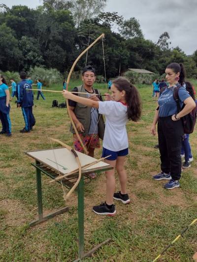 Com atividades práticas, estudantes de Criciúma visitam comunidade indígena