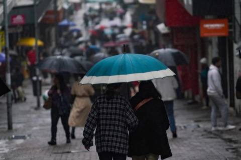 Santa Catarina terá mudança no tempo com chegada de frente fria e risco de temporais