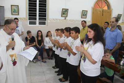 Comunidade Católica Alto Rio Maina Celebra 1ªEucaristia