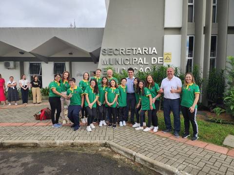 Estudantes da rede municipal de Criciúma embarcam para competição de matemática na Tailândia