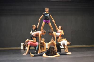 Teatro Elias Angeloni recebe O Circo Espetacular hoje