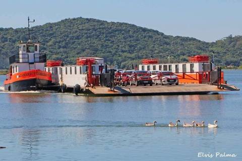 Balsa de Laguna funcionará 24 horas após interdição da ponte Anita Garibaldi; veja valores