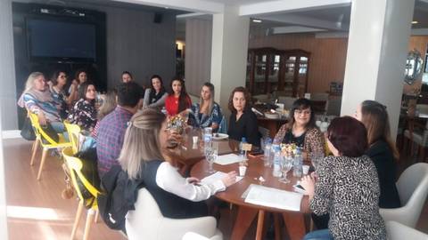 Assistentes sociais estudam garantia do direito à convivência familiar de crianças e adolescentes