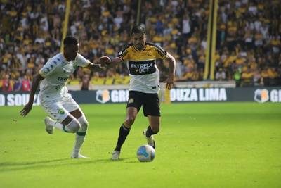 Entre os jogadores, apenas Eder, Matheusinho e Gustavo falaram após o vexame do Tigre