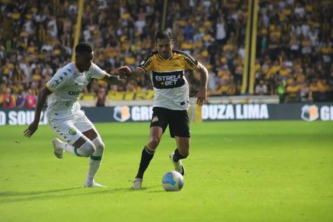 Entre os jogadores, apenas Eder, Matheusinho e Gustavo falaram após o vexame do Tigre