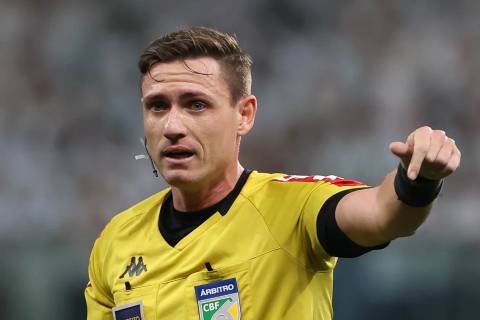 Árbitro catarinense estreia na Copa do Mundo em Bélgica x Egito