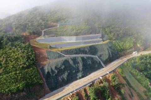 Serra da Rocinha é interditada novamente após deslizamento