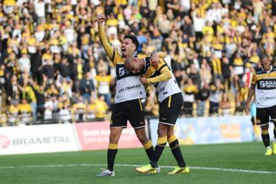 Liderança no turno e acesso no returno? Criciúma mira feito que se repete na Série B