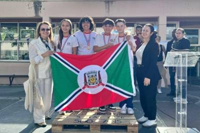 Estudantes de Criciúma conquistam medalha de ouro na Olimpíada Internacional de Matemática