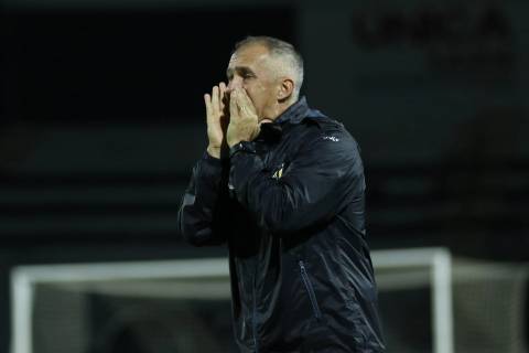 “Hoje é jogo para fazer dois gols”: Baptista revela previsão para Marcelo Hermes antes da partida
